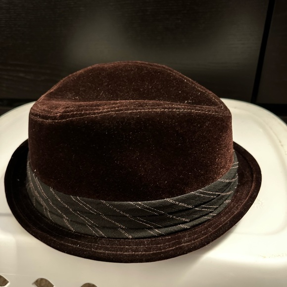 Velvet fedora - Picture 4 of 4
